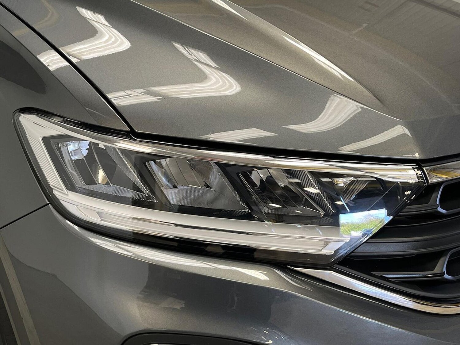 Used Volkswagen T-Roc 2023 for sale - 76047725: Photo 34