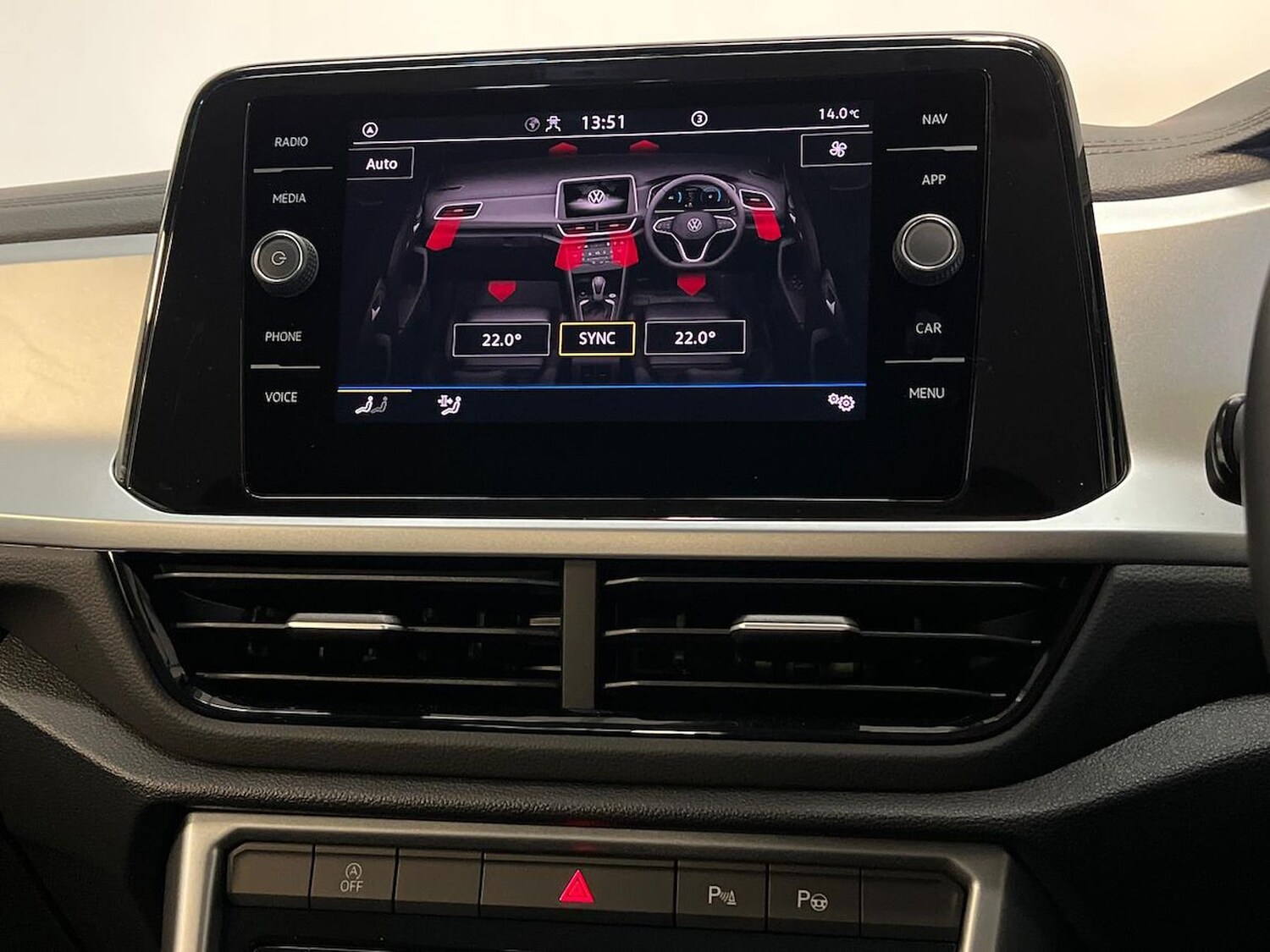 Used Volkswagen T-Roc 2023 for sale - 76047725: Photo 36