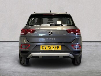 Used Volkswagen T-Roc 2023 for sale - 76047725: Photo 4