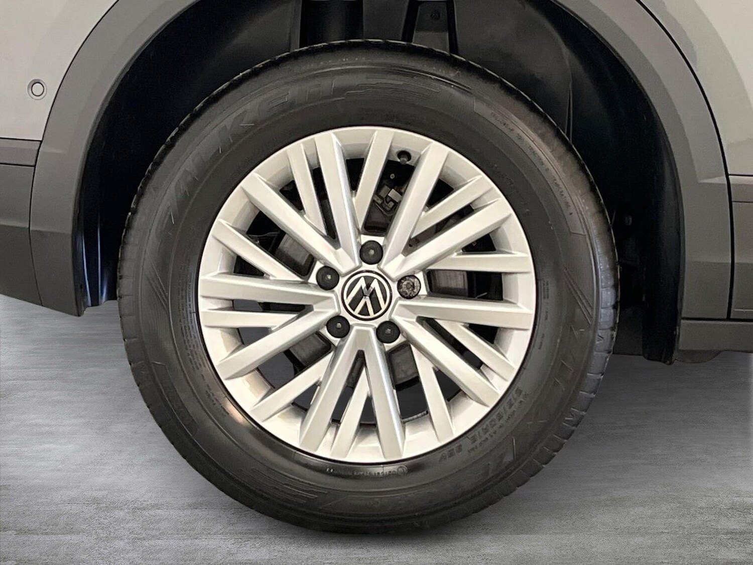 Used Volkswagen T-Roc 2023 for sale - 76047725: Photo 6