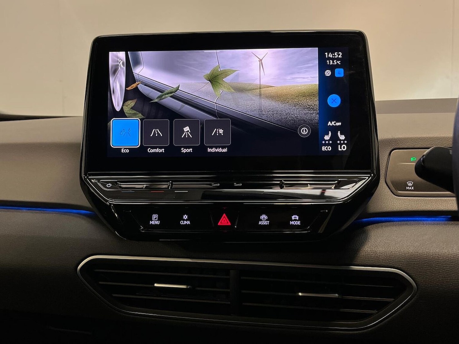 Used Volkswagen ID.3 2023 for sale - 77797002: Photo 32