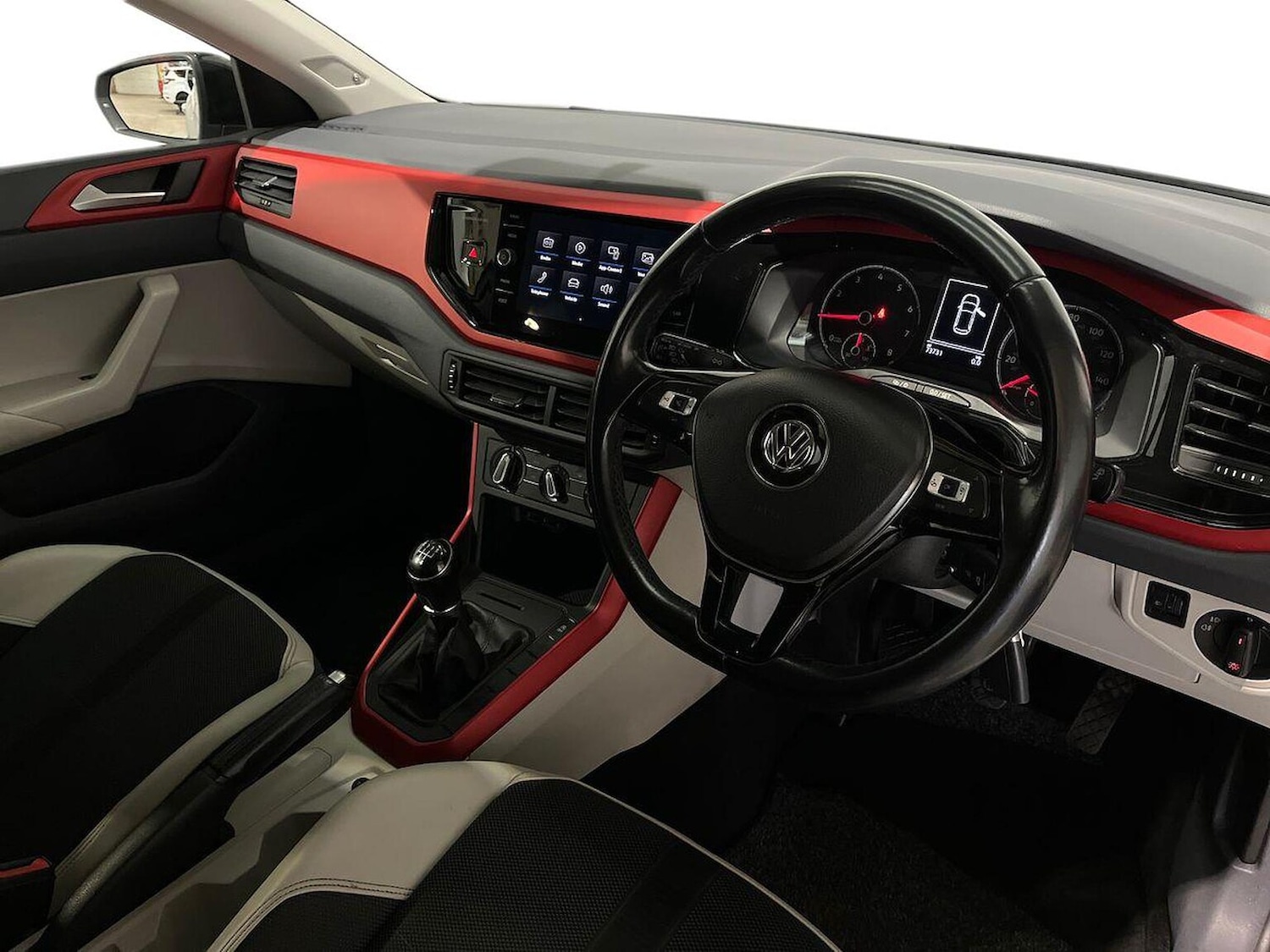 Used Volkswagen Polo 2018 for sale - 76924581: Photo 15