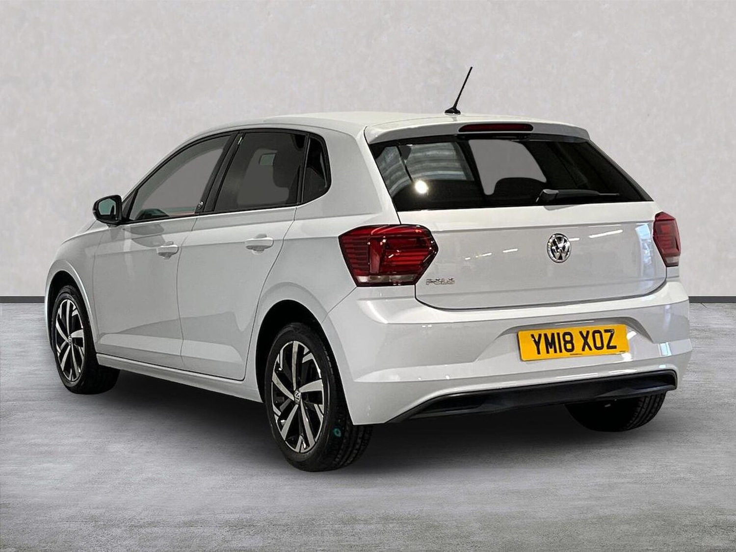 Used Volkswagen Polo 2018 for sale - 76924581: Photo 2