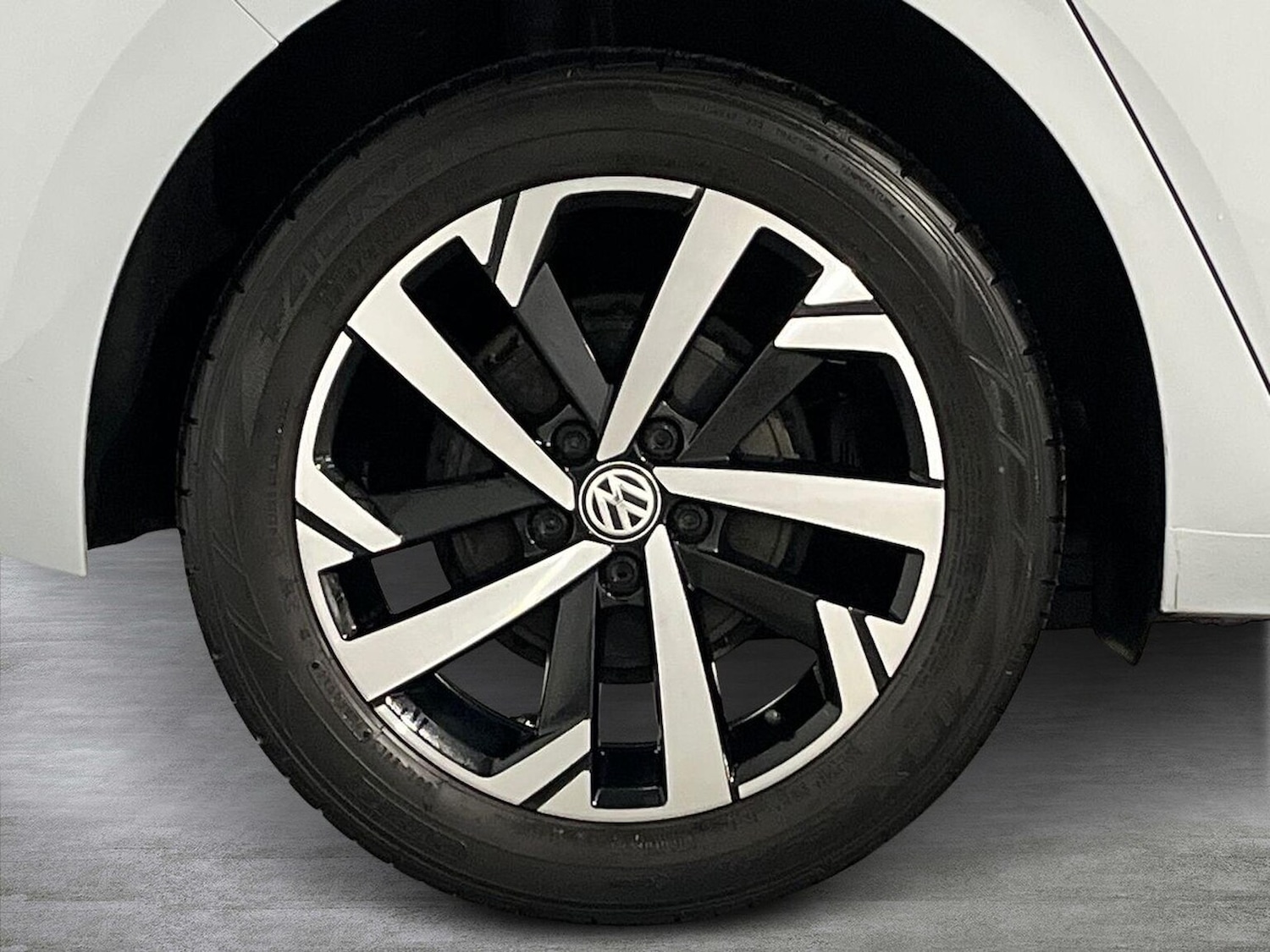 Used Volkswagen Polo 2018 for sale - 76924581: Photo 6