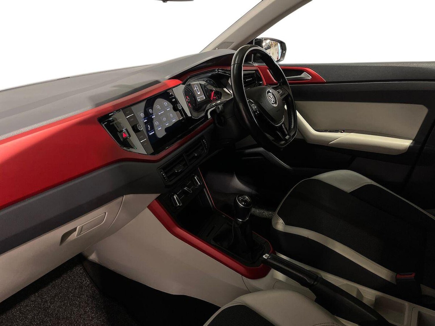 Used Volkswagen Polo 2018 for sale - 76924581: Photo 7