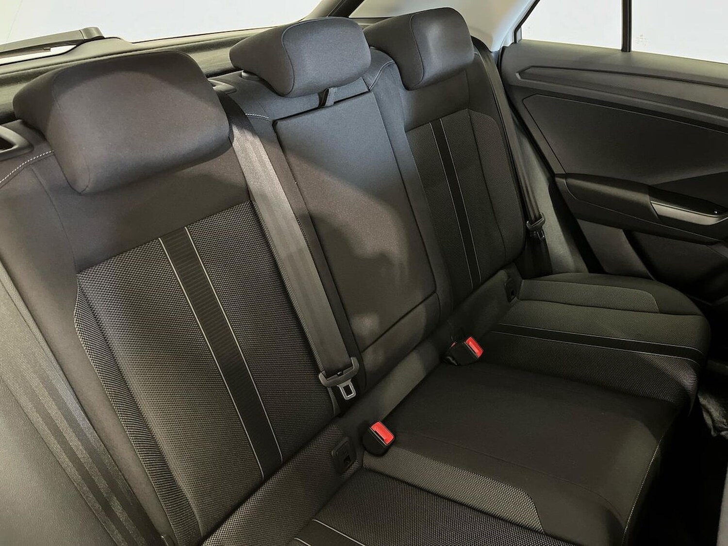 Used Volkswagen T-Roc 2024 for sale - 78195875: Photo 16