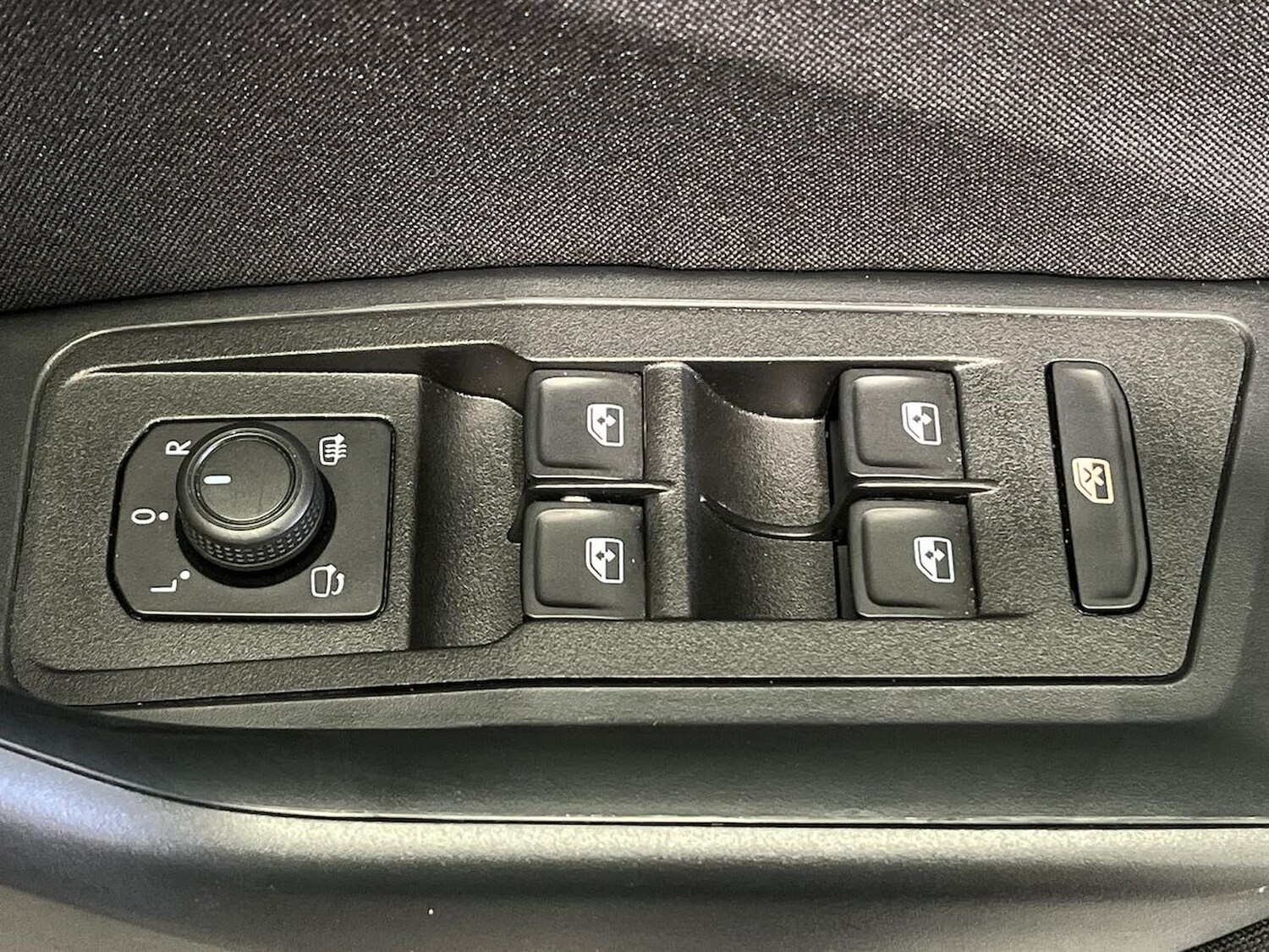 Used Volkswagen T-Roc 2024 for sale - 78195875: Photo 21