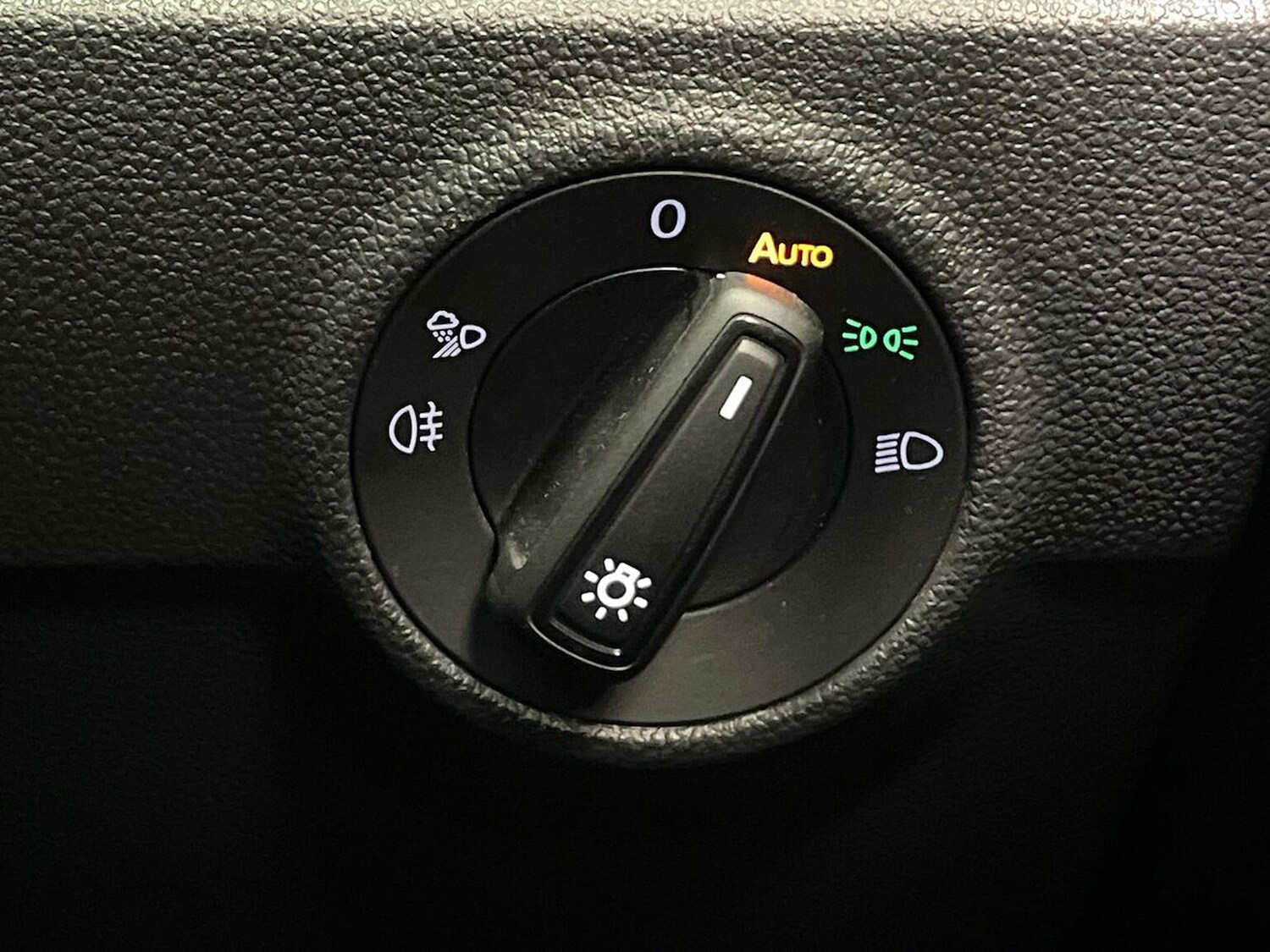 Used Volkswagen T-Roc 2024 for sale - 78195875: Photo 22