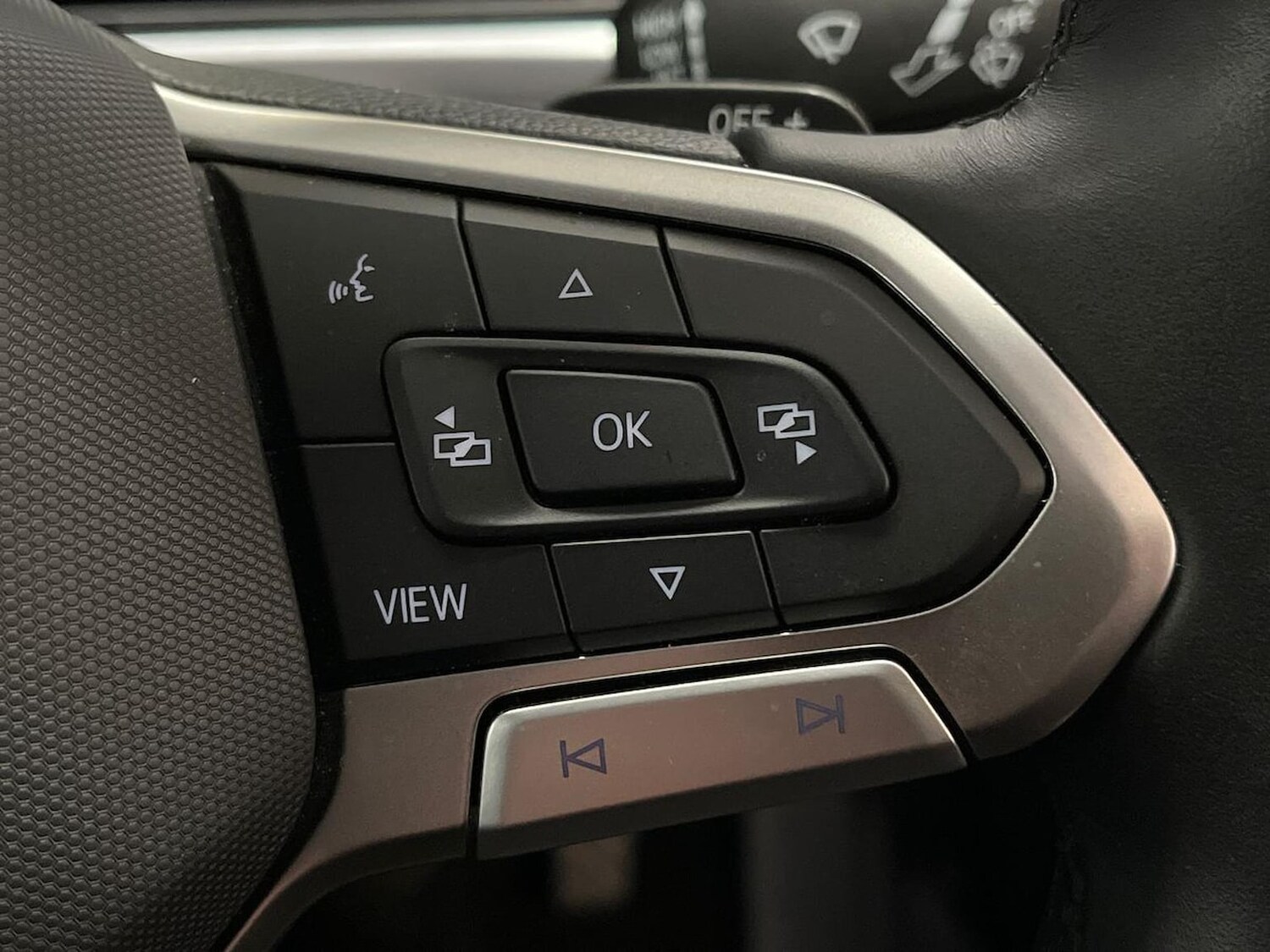 Used Volkswagen T-Roc 2024 for sale - 78195875: Photo 26