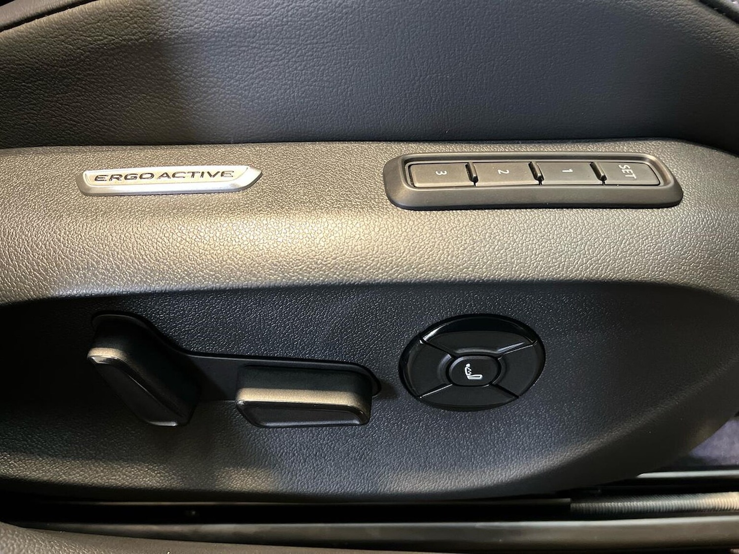 Used Volkswagen Passat 2025 for sale - 76650149: Photo 30