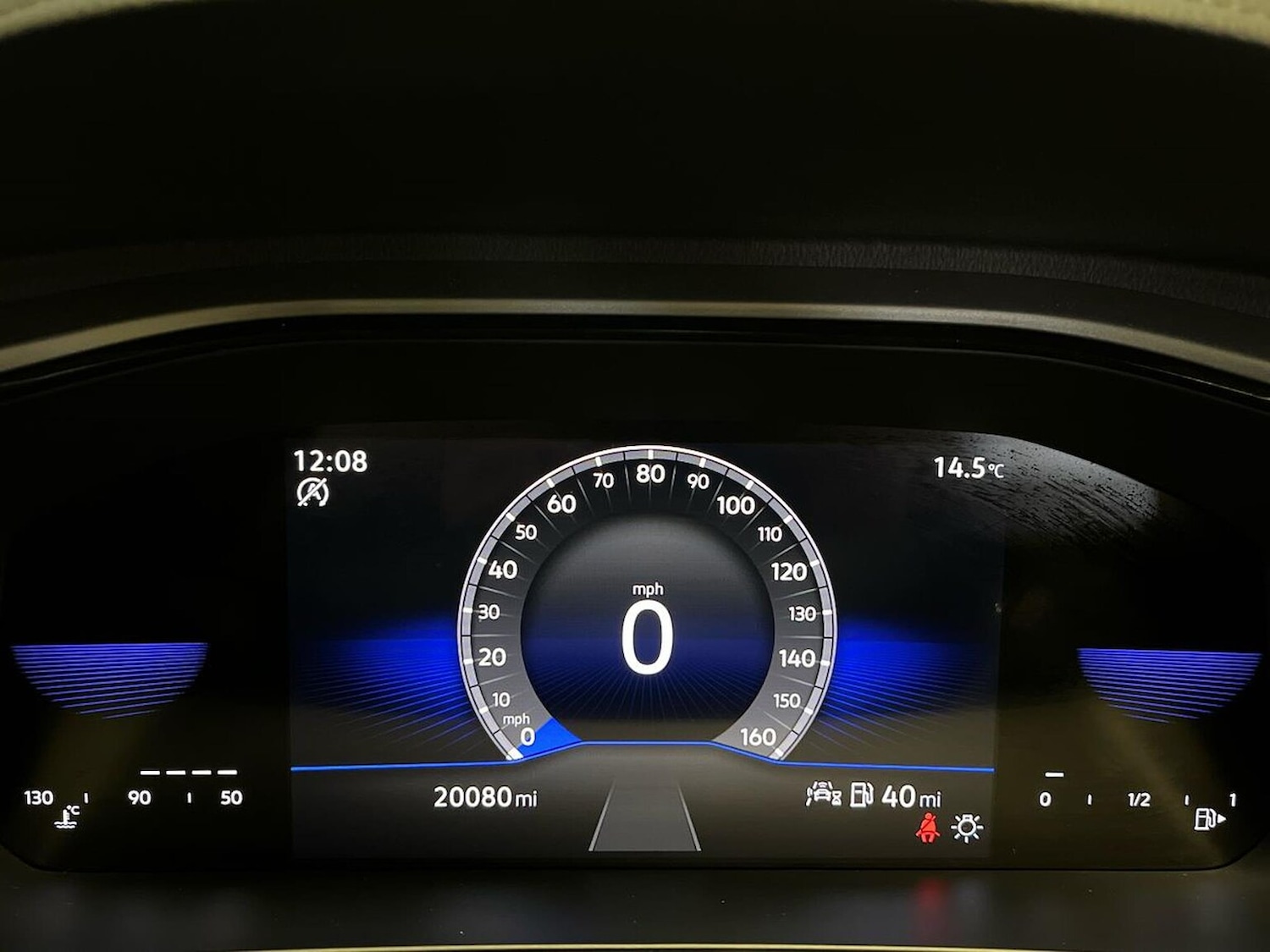 Used Volkswagen T-Roc 2023 for sale - 76478211: Photo 10