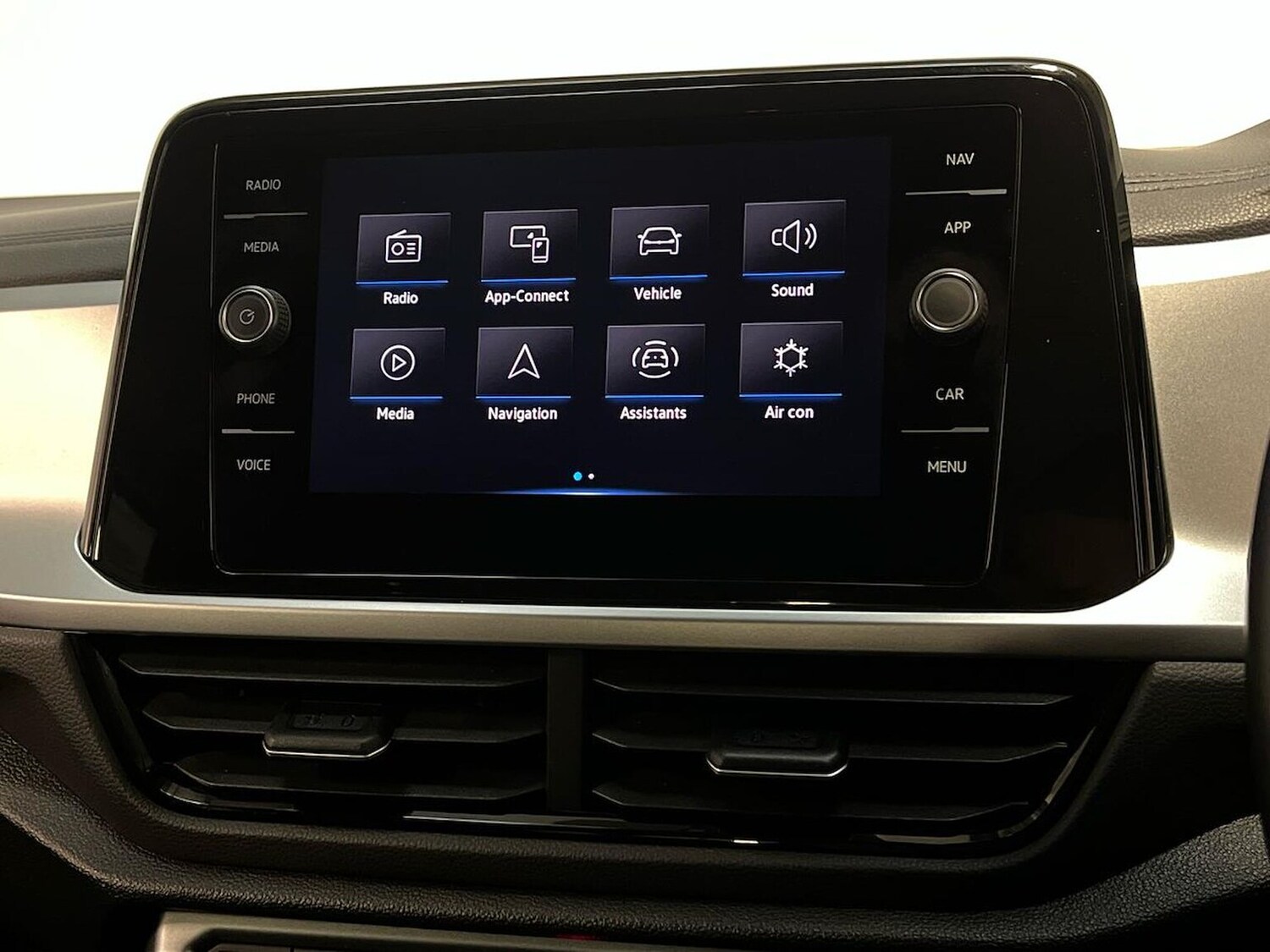 Used Volkswagen T-Roc 2023 for sale - 76478211: Photo 11