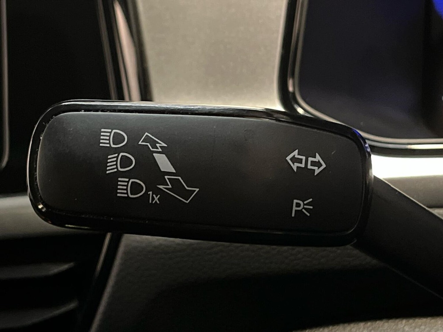 Used Volkswagen T-Roc 2023 for sale - 76478211: Photo 29