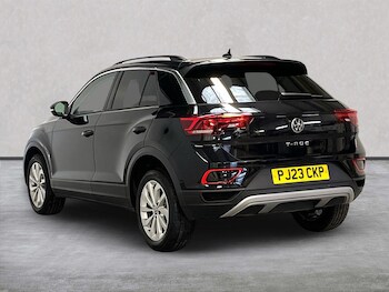 Used Volkswagen T-Roc 2023 for sale - 76478211: Photo