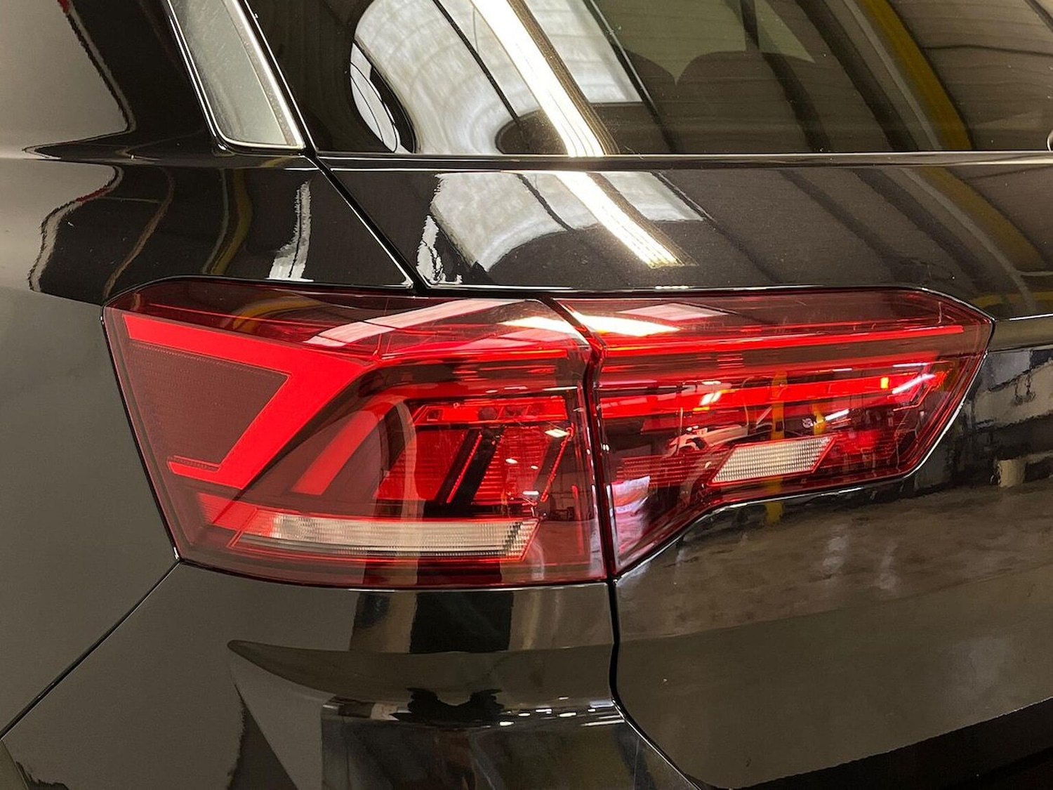 Used Volkswagen T-Roc 2023 for sale - 76478211: Photo 36