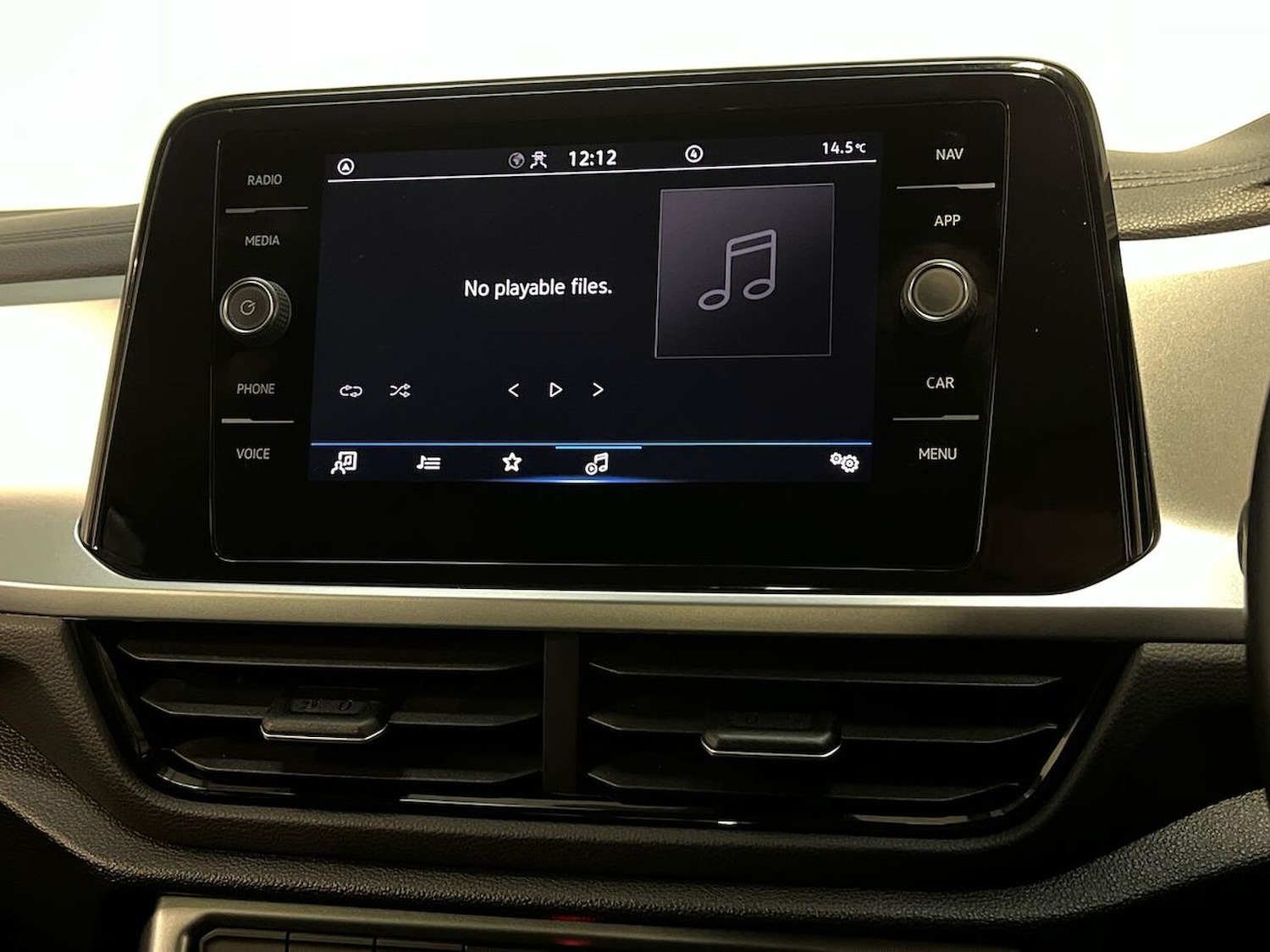 Used Volkswagen T-Roc 2023 for sale - 76478211: Photo 37