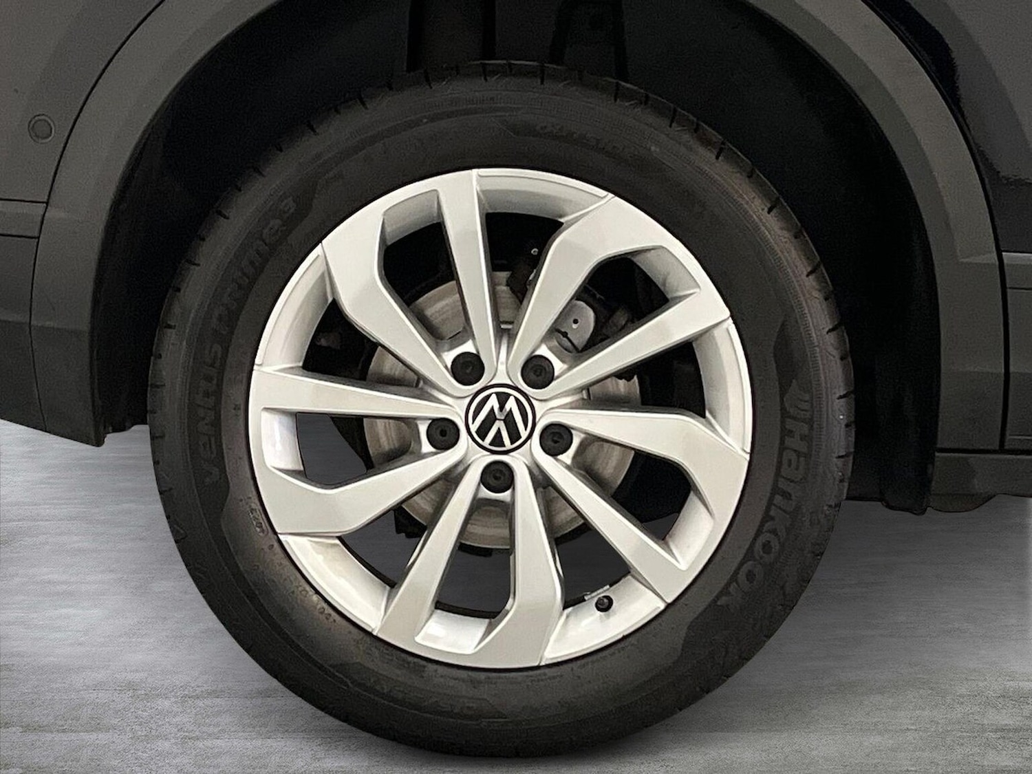 Used Volkswagen T-Roc 2023 for sale - 76478211: Photo 6