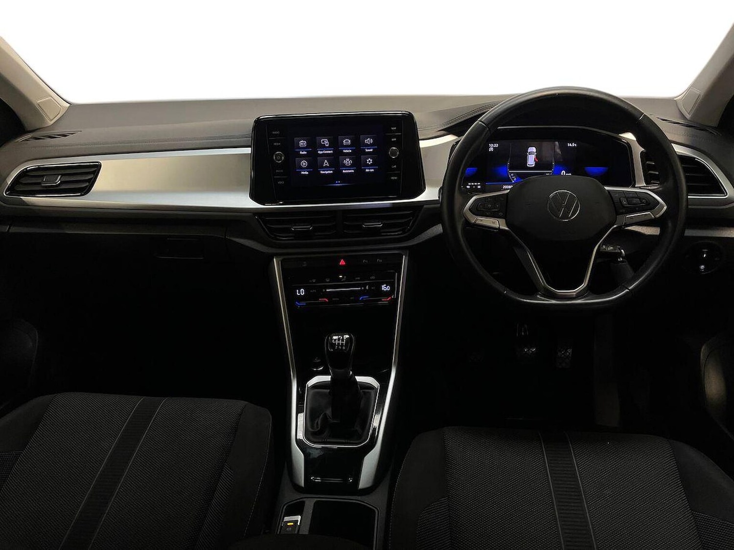 Used Volkswagen T-Roc 2023 for sale - 76478211: Photo 8