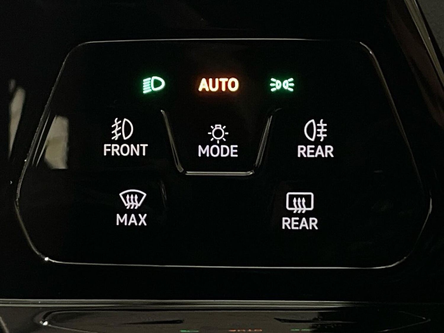 Used Volkswagen Golf 2021 for sale - 77023477: Photo 24