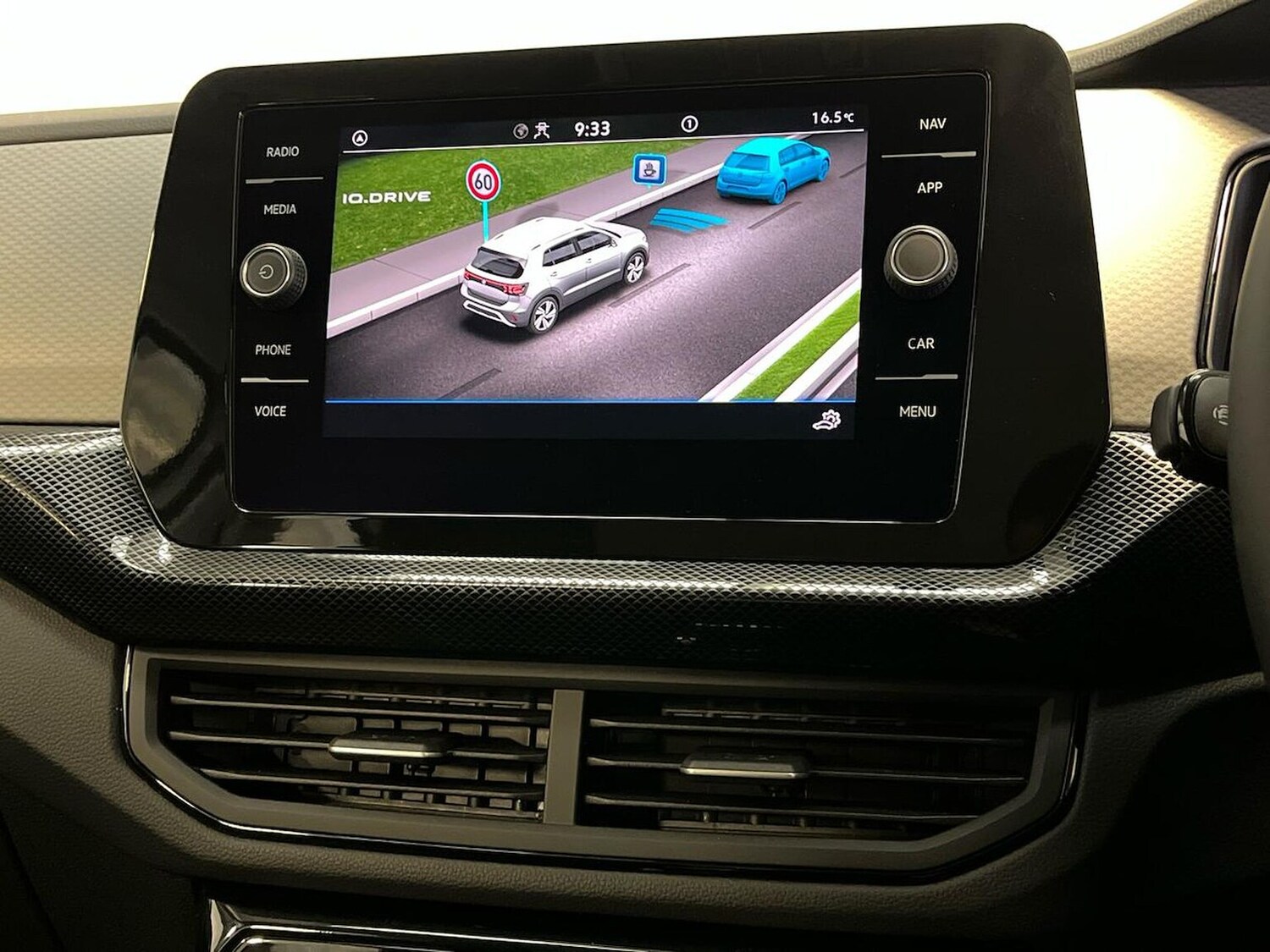 Used Volkswagen T-Cross 2025 for sale - 76288593: Photo 24