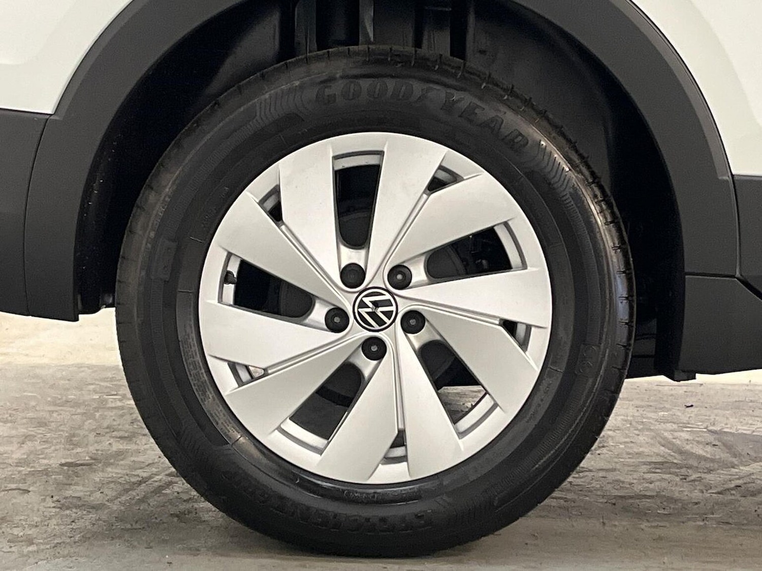 Used Volkswagen T-Cross 2025 for sale - 76288593: Photo 6