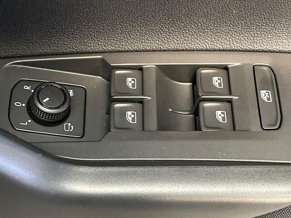 Used Volkswagen Taigo 2025 for sale - 76030358: Photo 21