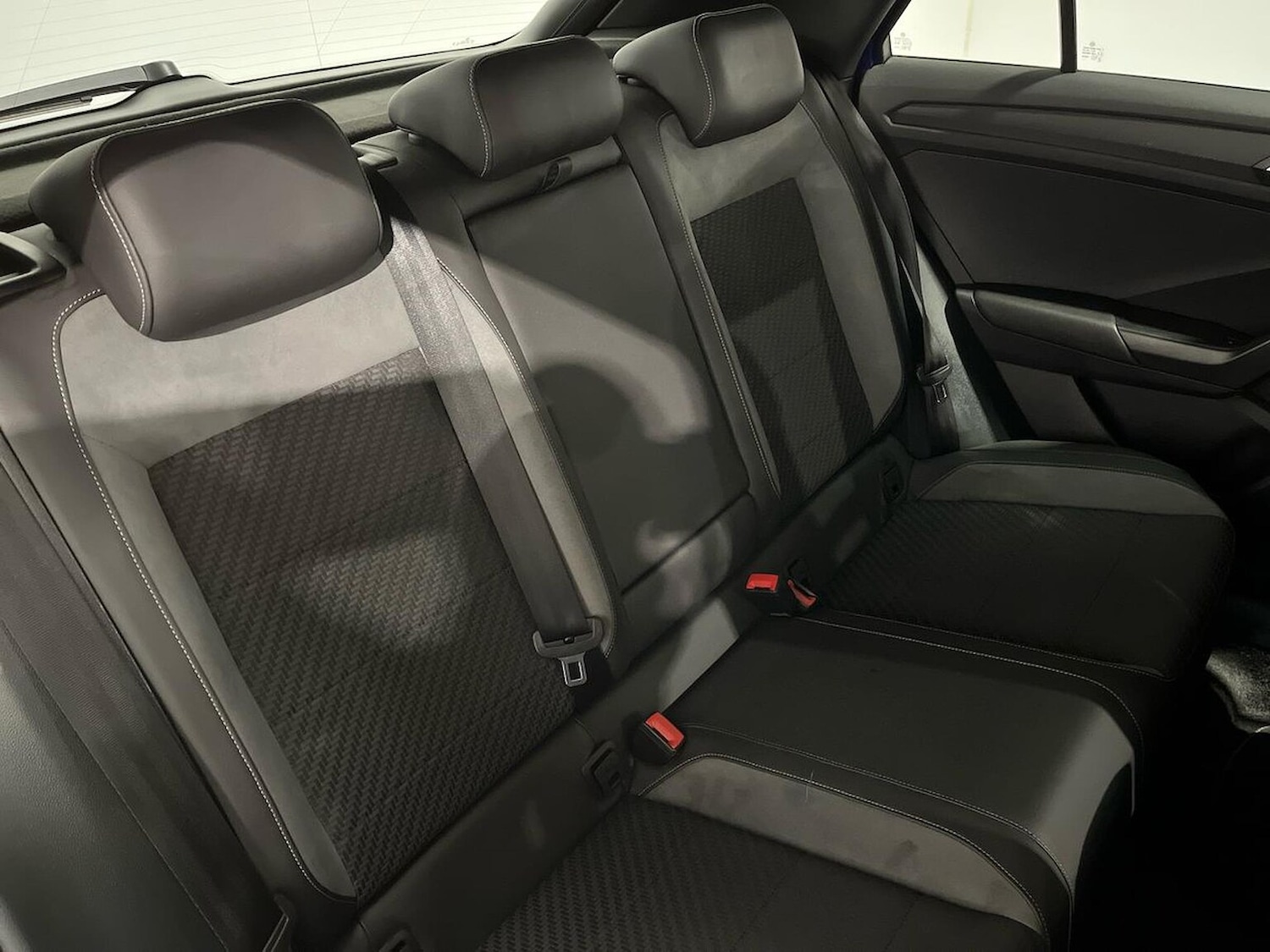 Used Volkswagen T-Roc 2022 for sale - 76974552: Photo 16