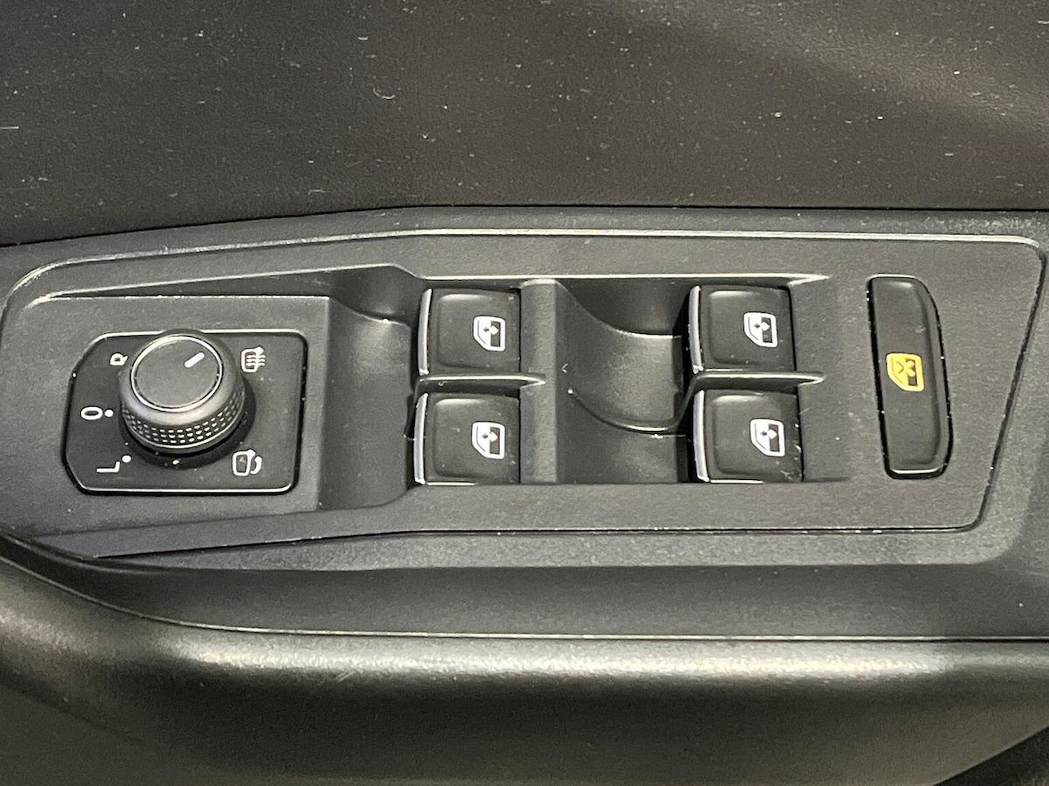 Used Volkswagen T-Roc 2022 for sale - 76974552: Photo 21