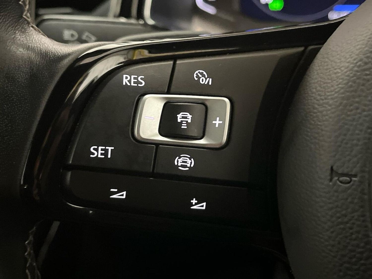 Used Volkswagen T-Roc 2022 for sale - 76974552: Photo 27