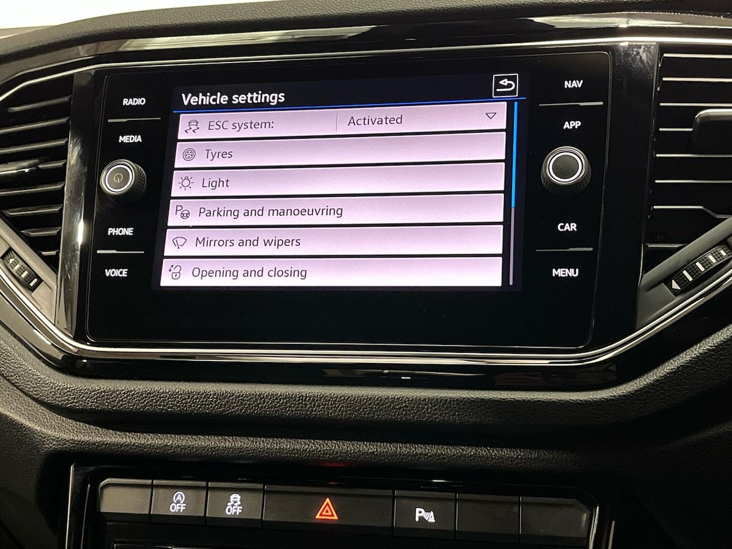 Used Volkswagen T-Roc 2022 for sale - 76974552: Photo 38