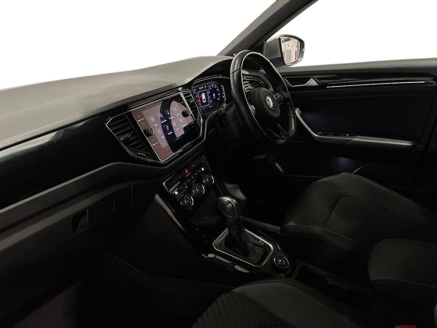 Used Volkswagen T-Roc 2022 for sale - 76974552: Photo 7