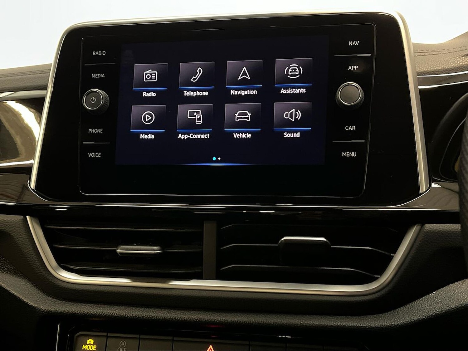 Used Volkswagen T-Roc 2022 for sale - 76305373: Photo 11