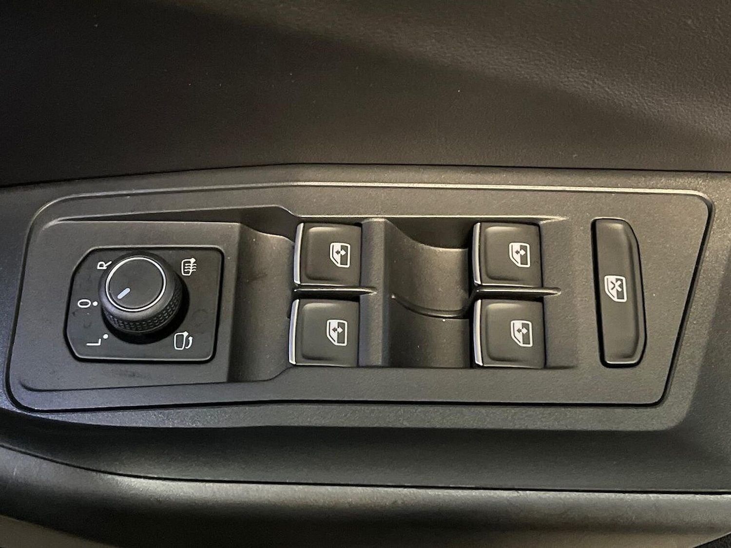 Used Volkswagen T-Roc 2022 for sale - 76305373: Photo 21