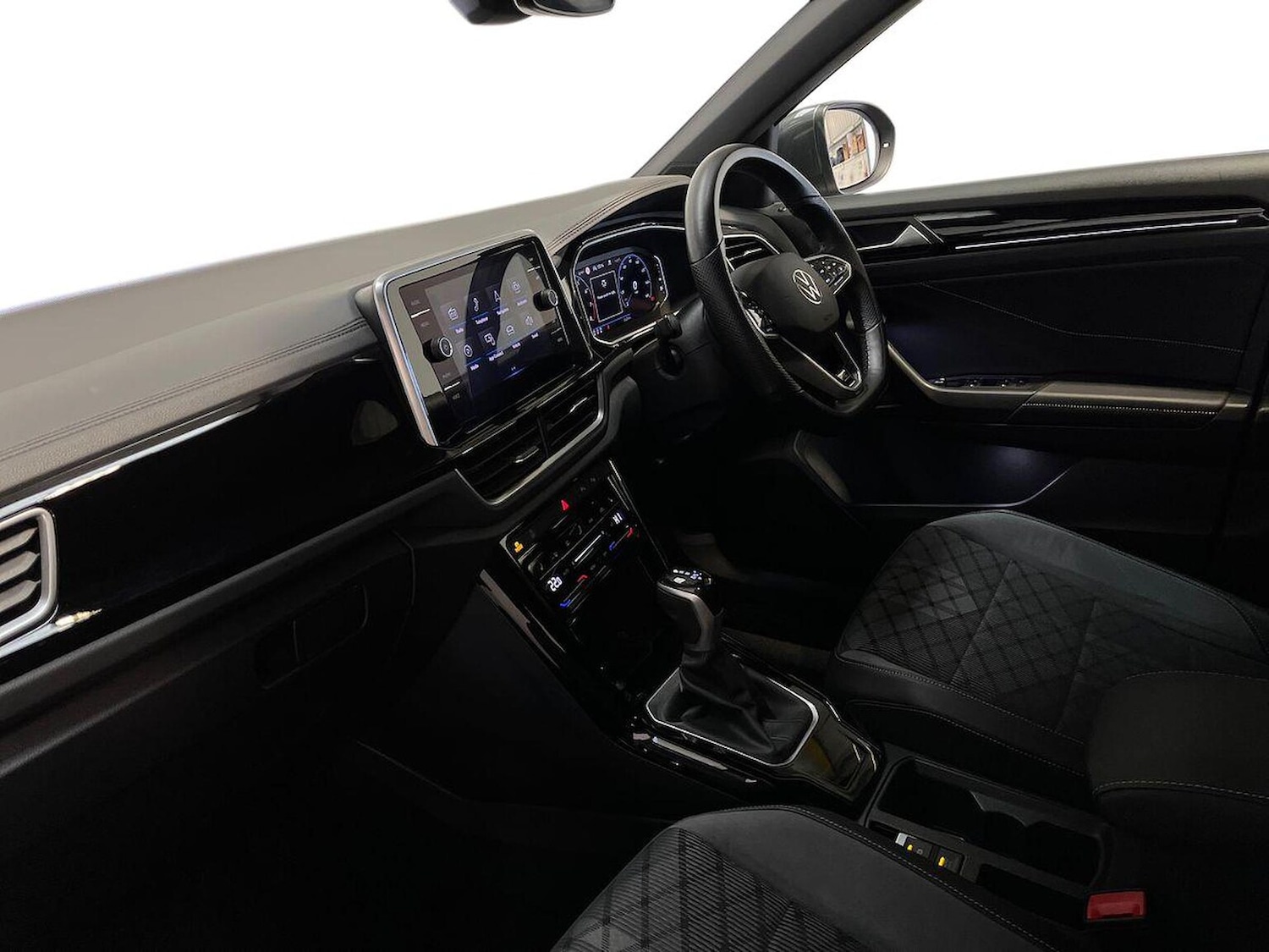 Used Volkswagen T-Roc 2022 for sale - 76305373: Photo 7