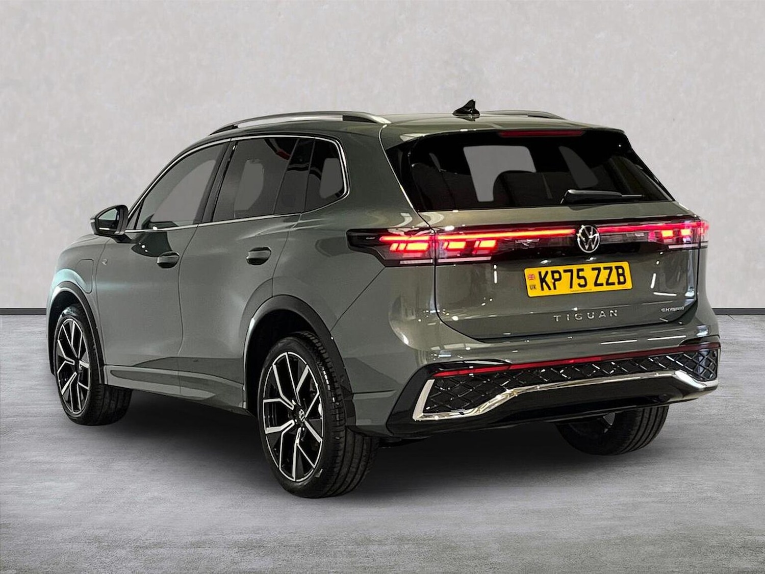 Used Volkswagen Tiguan 2025 for sale - 78060596: Photo 2