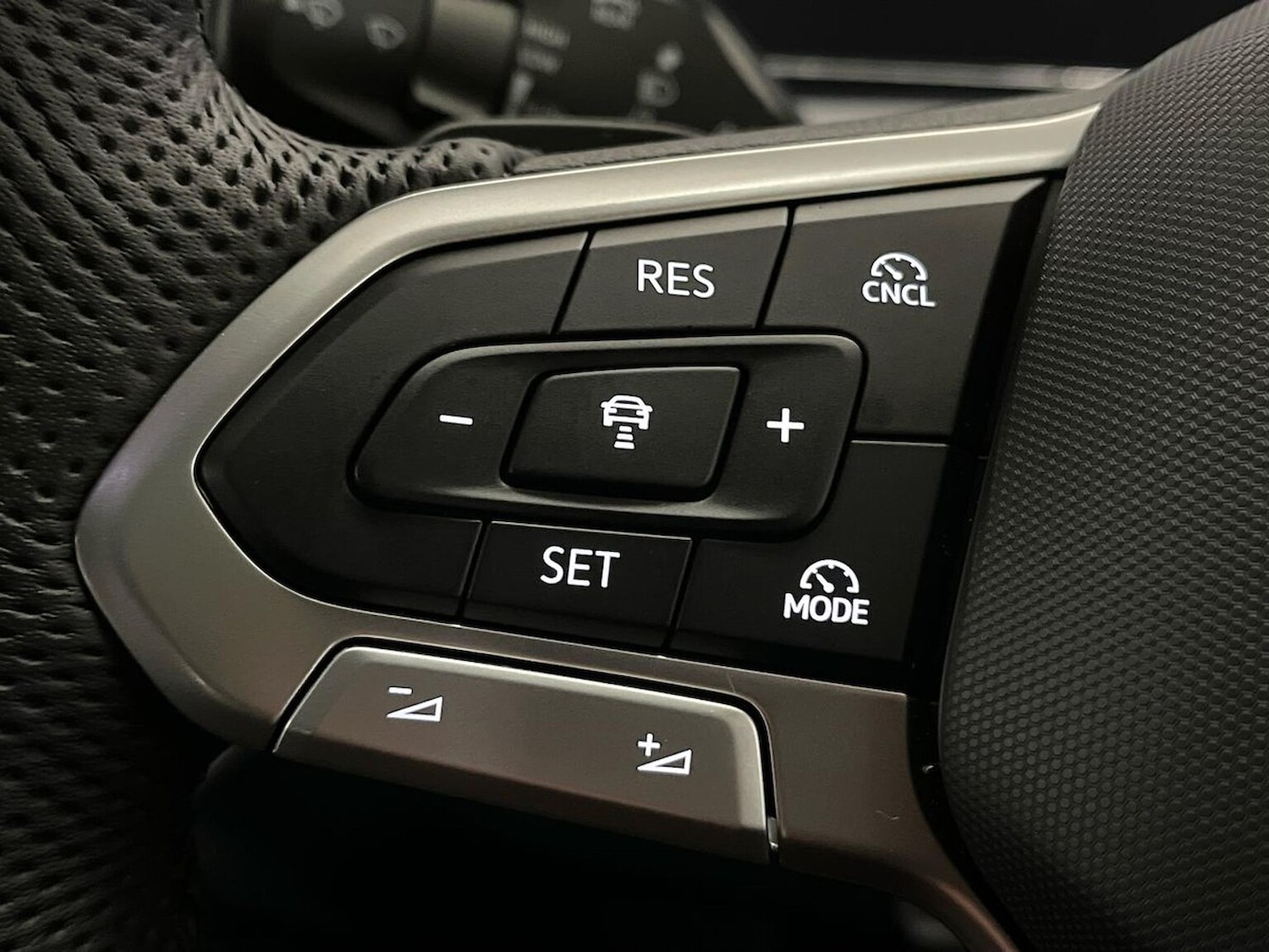 Used Volkswagen Tiguan 2025 for sale - 78060596: Photo 27