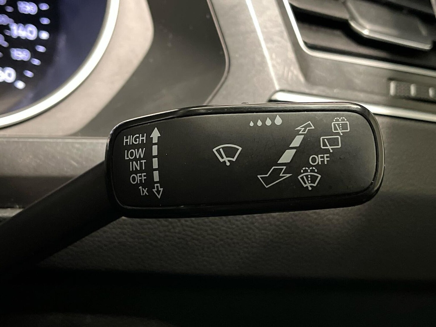 Used Volkswagen Tiguan 2017 for sale - 76706413: Photo 28