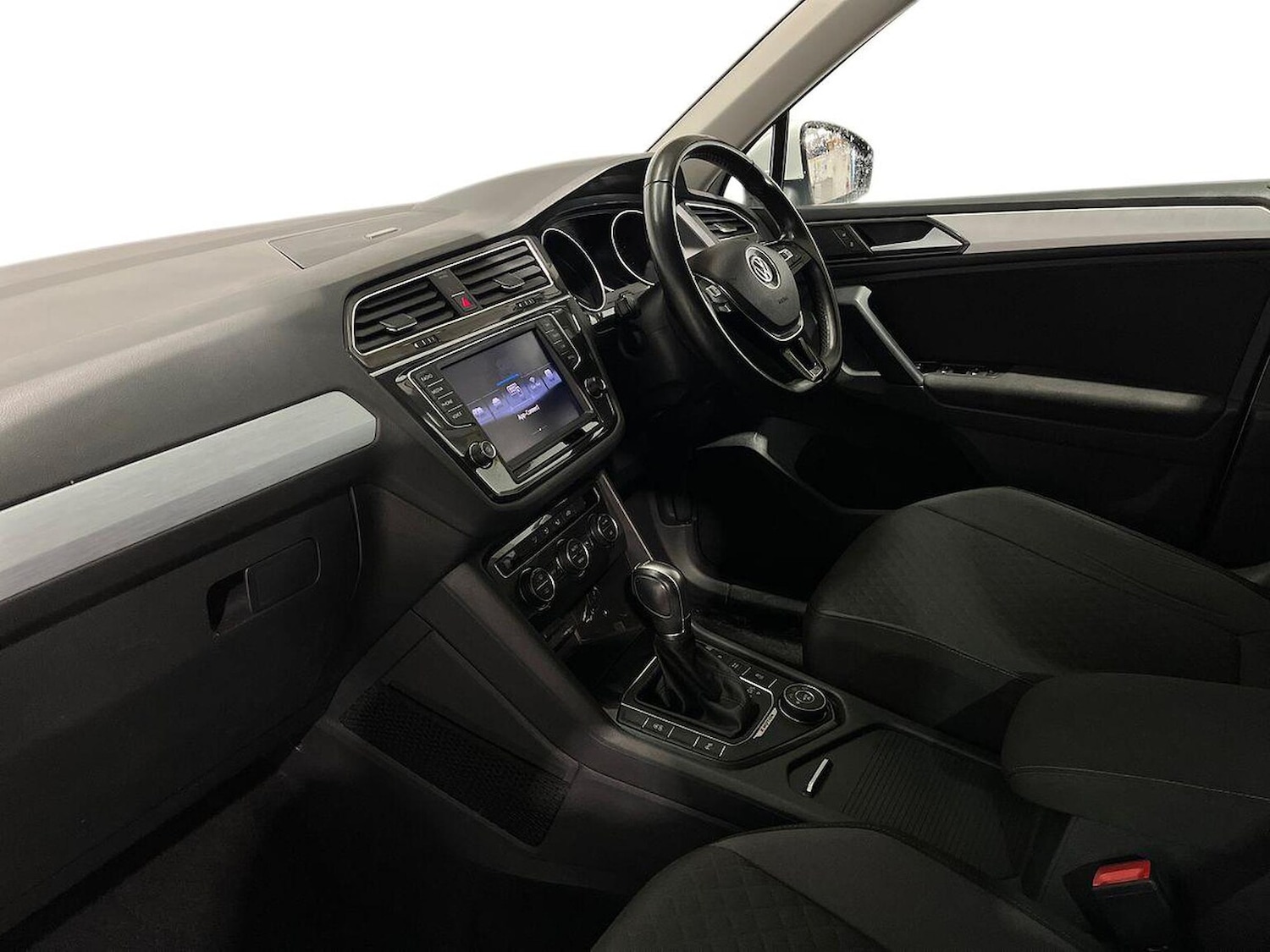 Used Volkswagen Tiguan 2017 for sale - 76706413: Photo 7