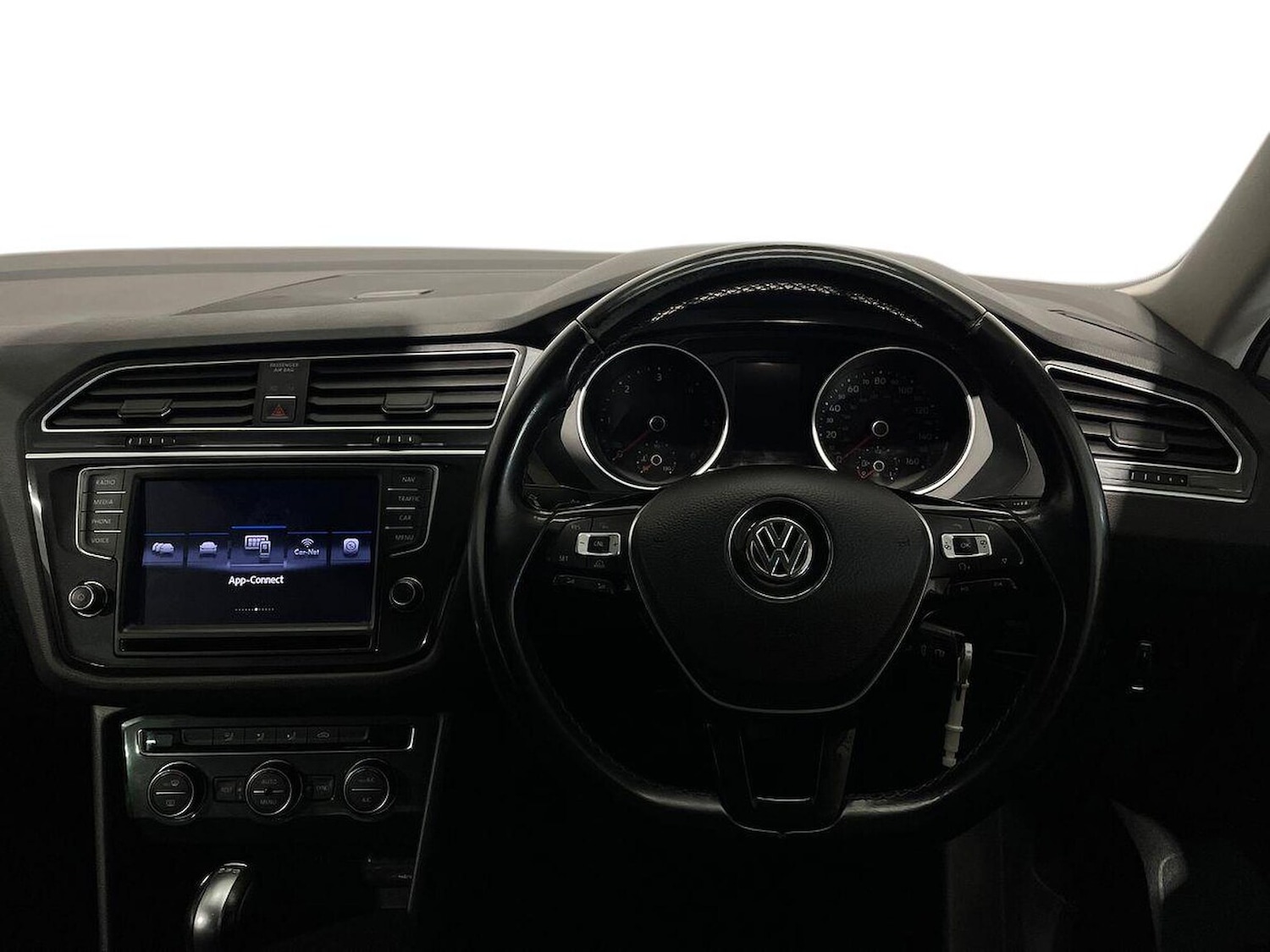 Used Volkswagen Tiguan 2017 for sale - 76706413: Photo 9