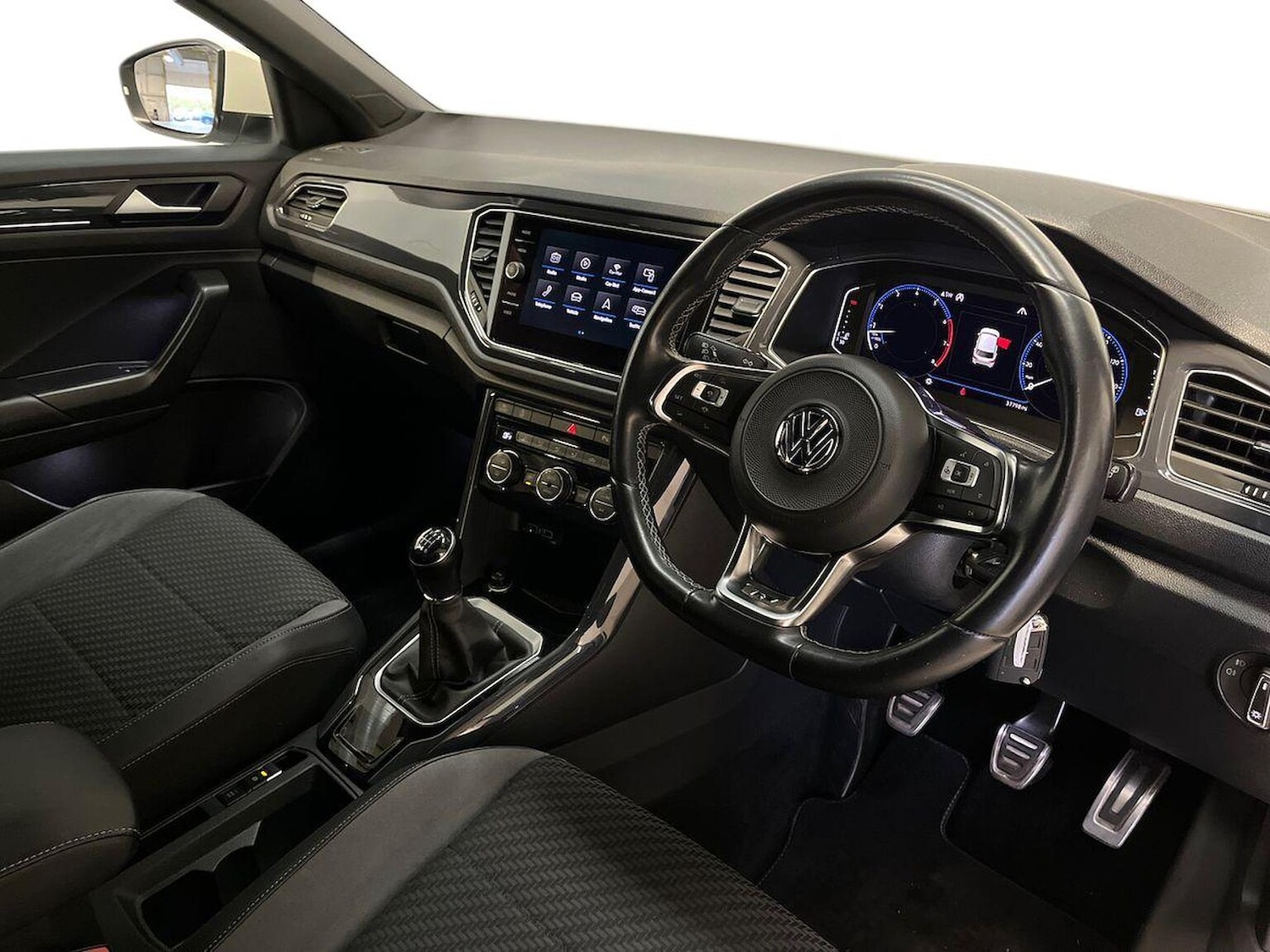 Used Volkswagen T-Roc 2018 for sale - 76232797: Photo 15