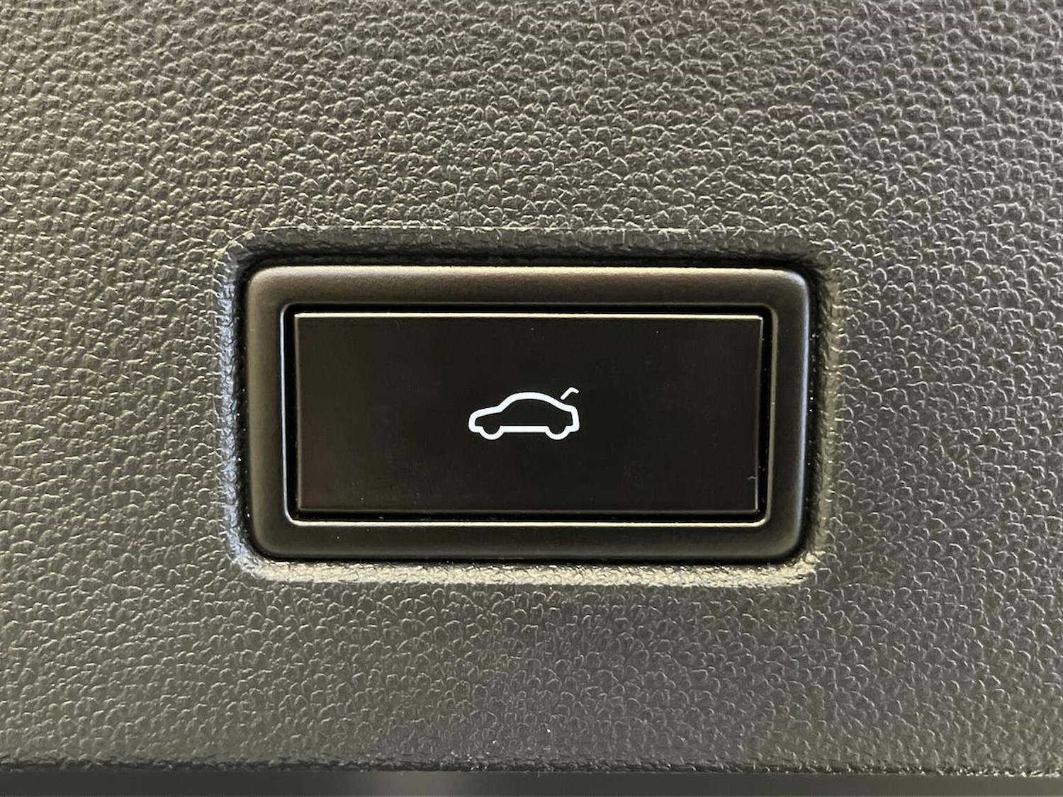 Used Volkswagen T-Roc 2018 for sale - 76232797: Photo 22