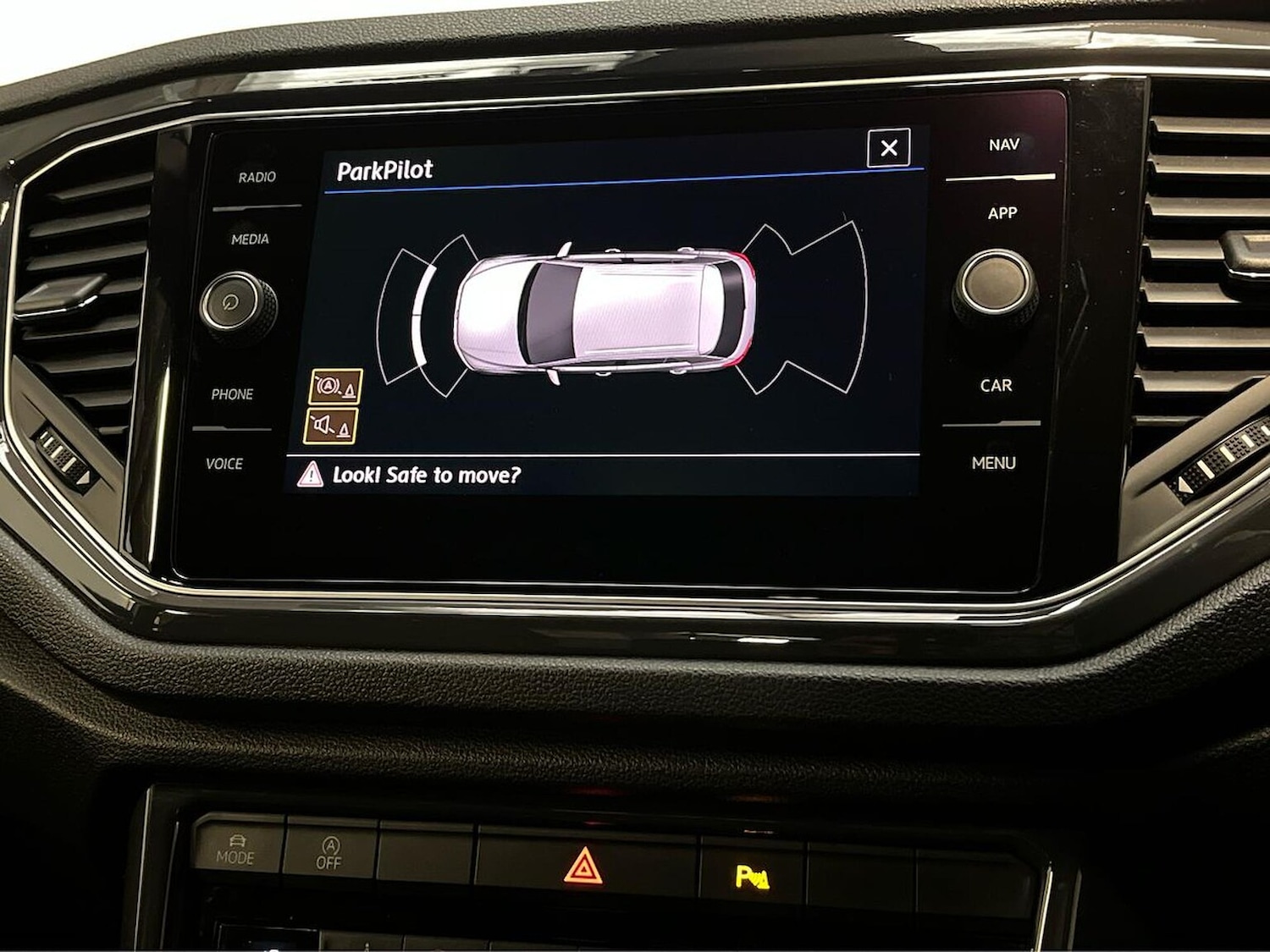 Used Volkswagen T-Roc 2018 for sale - 76232797: Photo 23