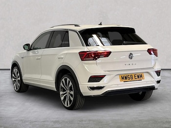 Used Volkswagen T-Roc 2018 for sale - 76232797: Photo 2