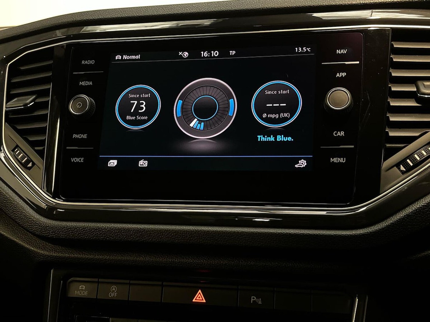 Used Volkswagen T-Roc 2018 for sale - 76232797: Photo 31