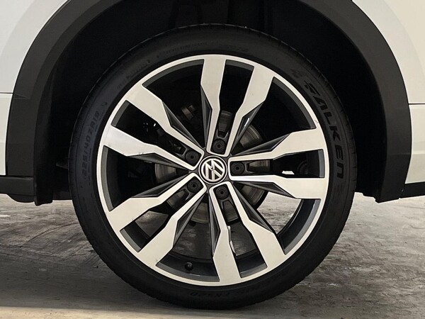 Used Volkswagen T-Roc 2018 for sale - 76232797: Photo 6