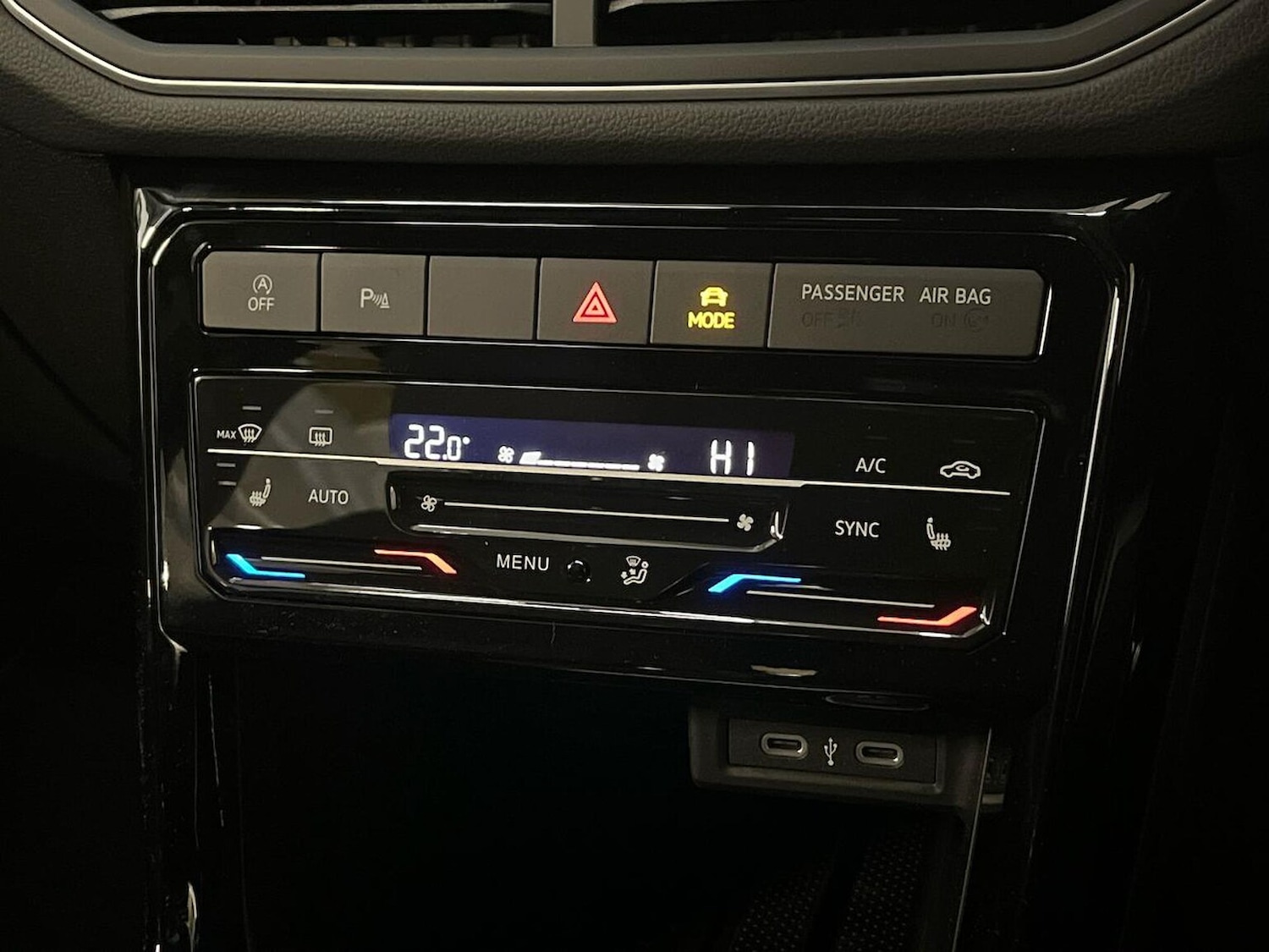 Used Volkswagen T-Cross 2025 for sale - 76288578: Photo 12