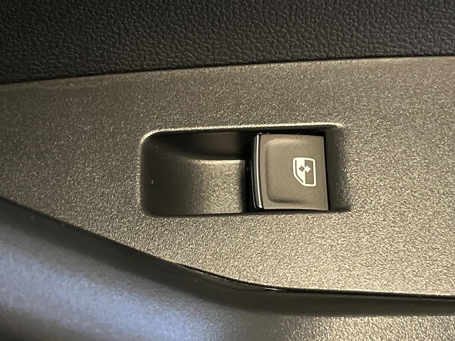 Used Volkswagen T-Cross 2025 for sale - 76288578: Photo 39