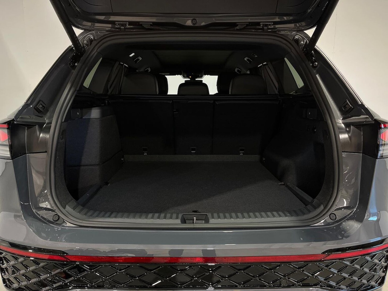 Used Volkswagen Touran 2026 for sale - 77715381: Photo 17