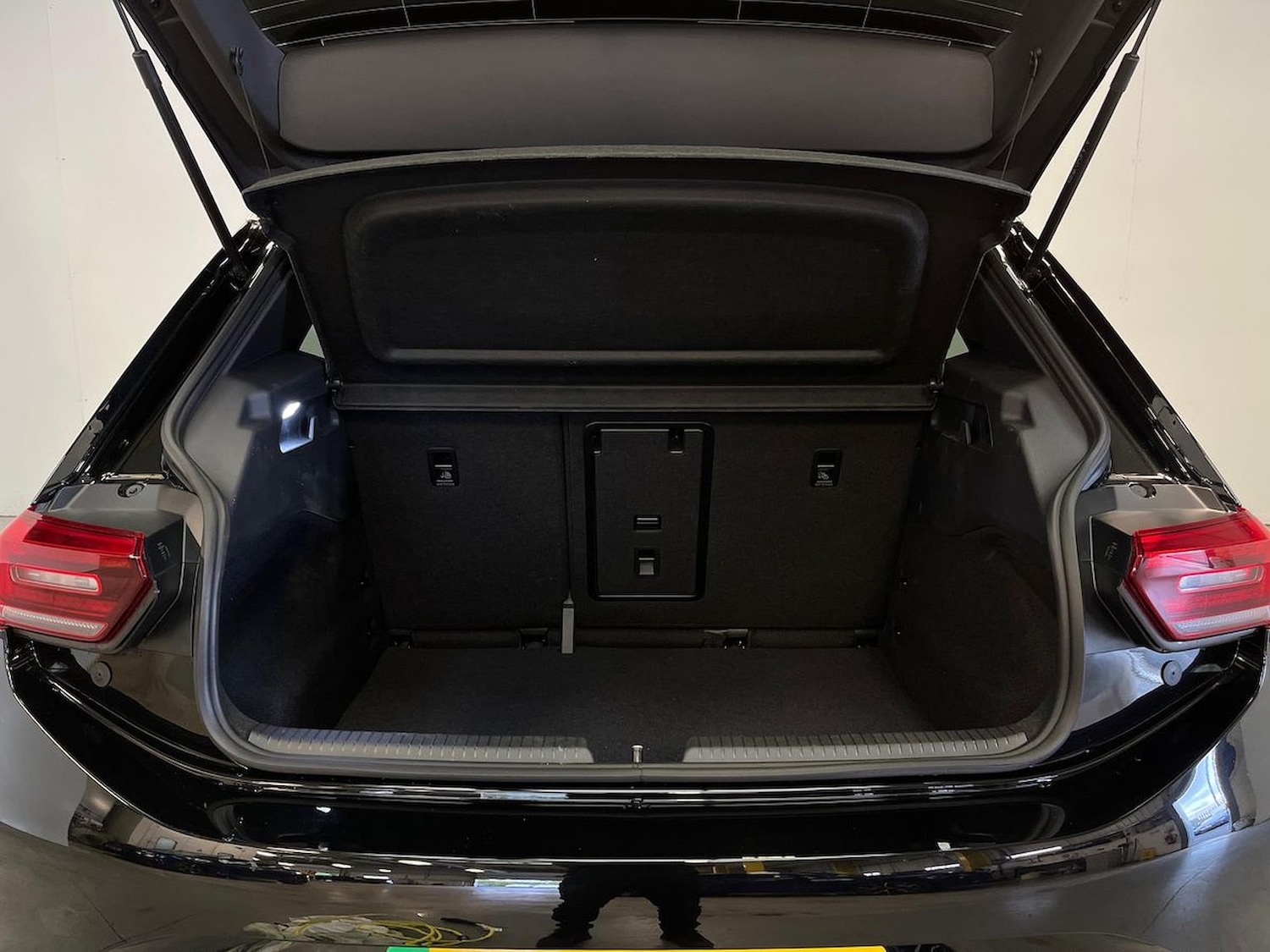 Used Volkswagen ID.3 2025 for sale - 76611638: Photo 17