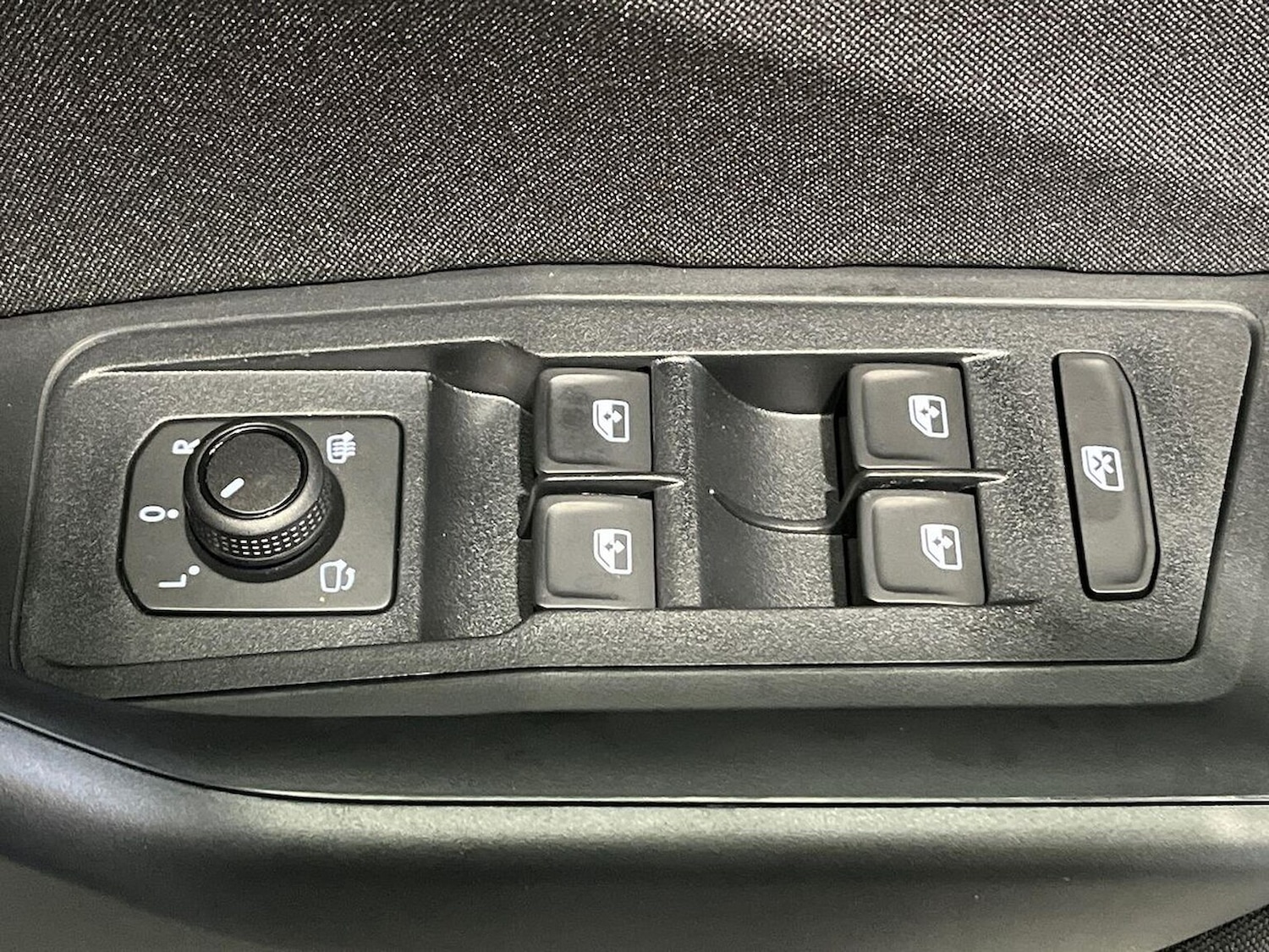 Used Volkswagen T-Roc 2026 for sale - 78195890: Photo 21